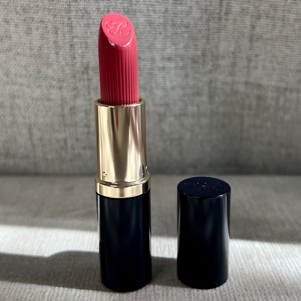 ❤️ Estée Lauder Pure Color Cream Lipstick in Rebellious Rose